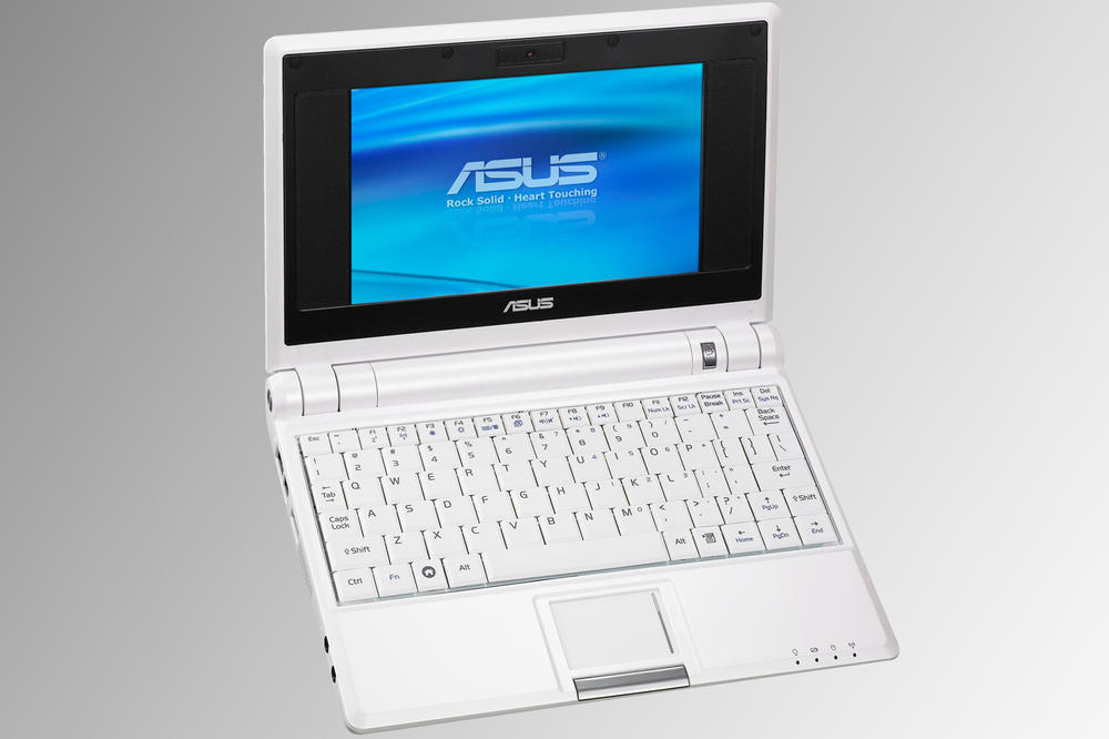 2007年10月，ASUS发布第一款可用的上网本Eee PC 701